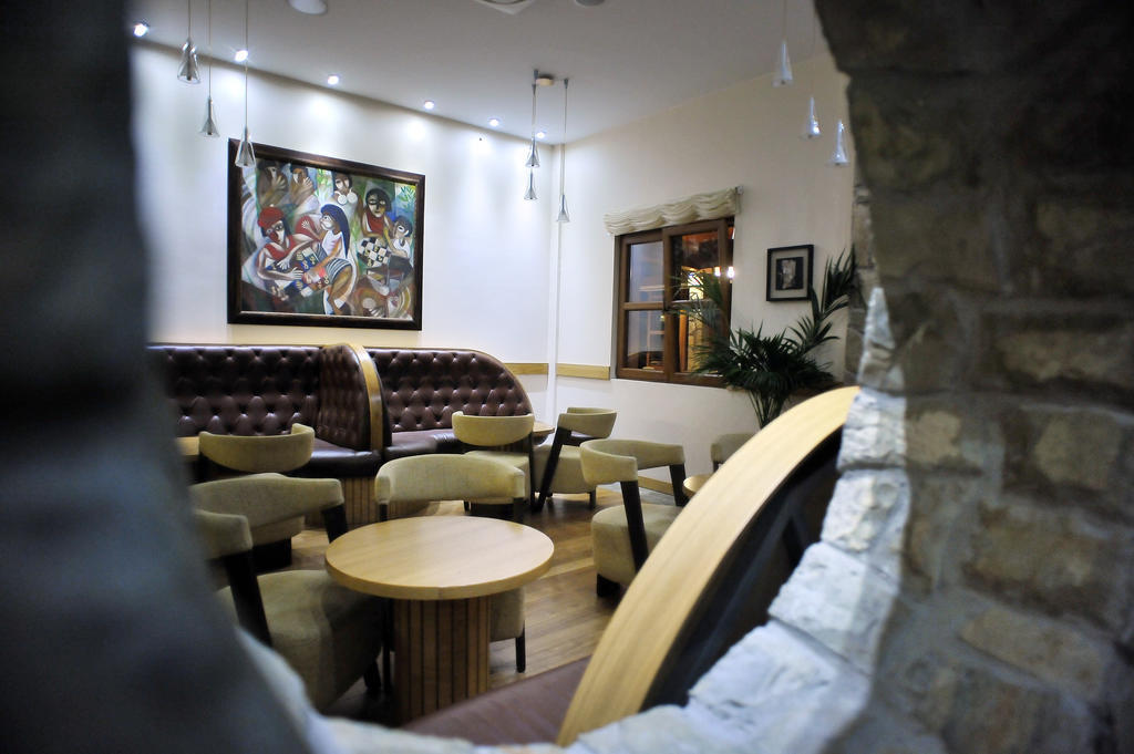 Hotel Aria Mitrovici  Ngoại thất bức ảnh